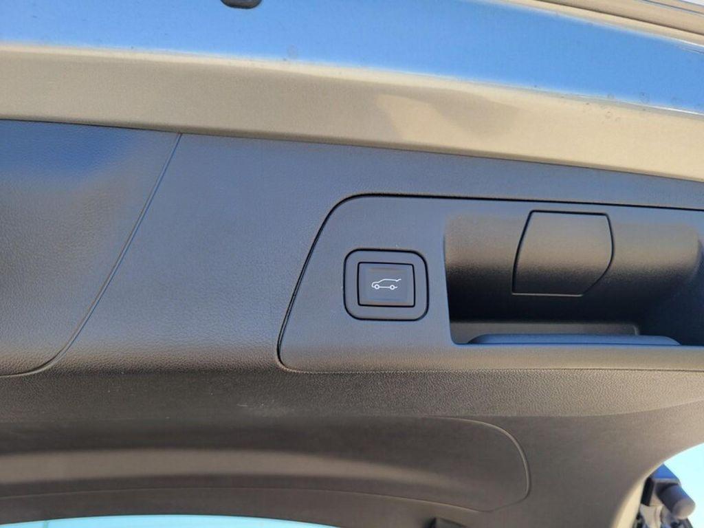 new 2025 Buick Envision car, priced at $36,740