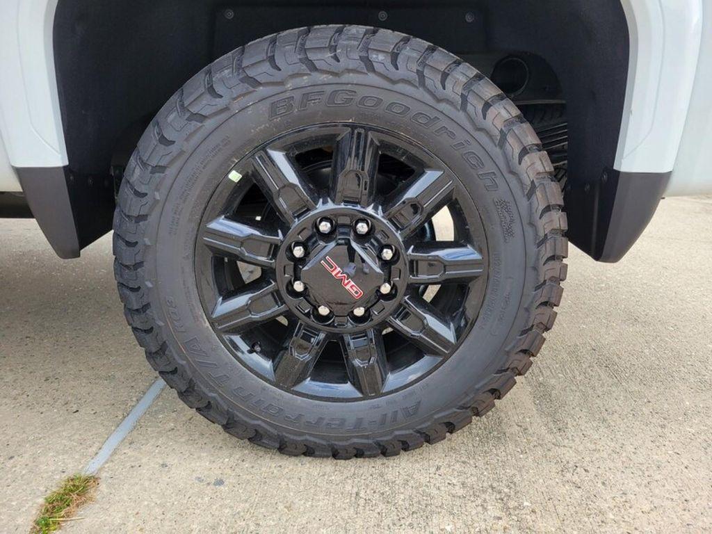 new 2025 GMC Sierra 2500 car, priced at $81,475