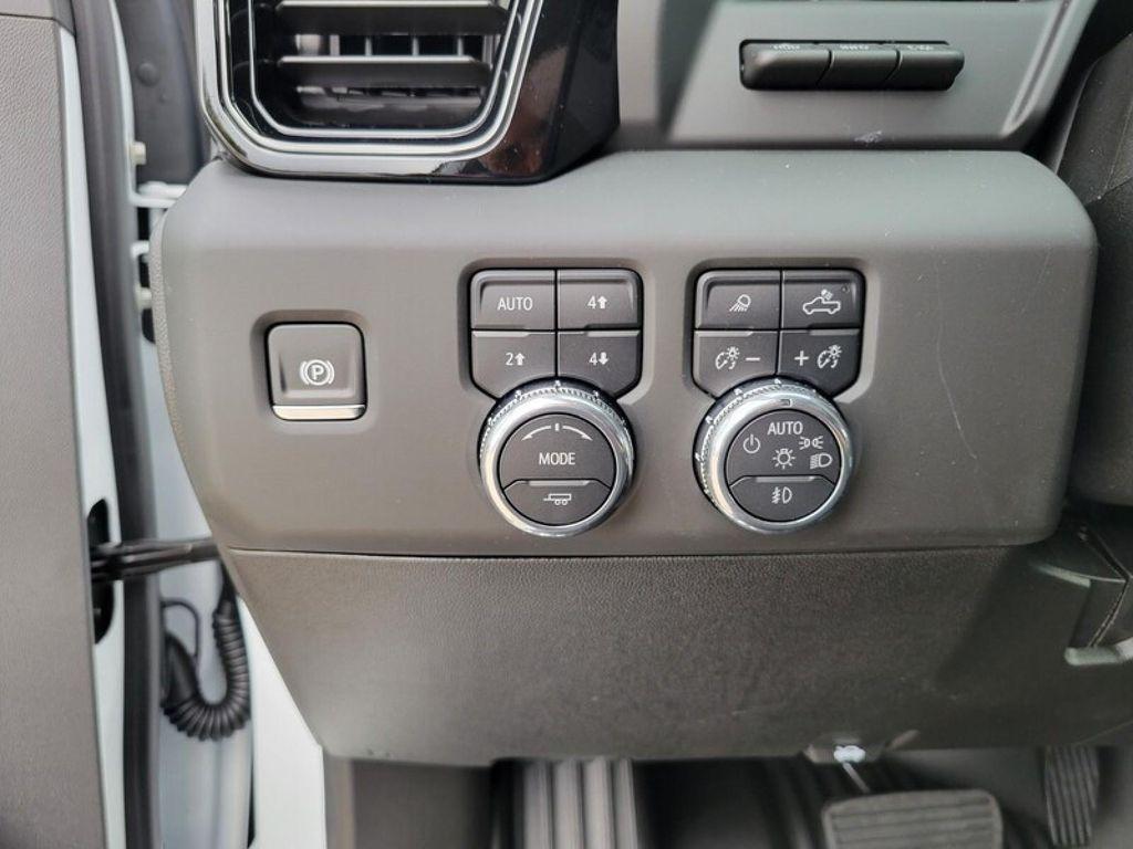 new 2025 GMC Sierra 2500 car, priced at $81,475