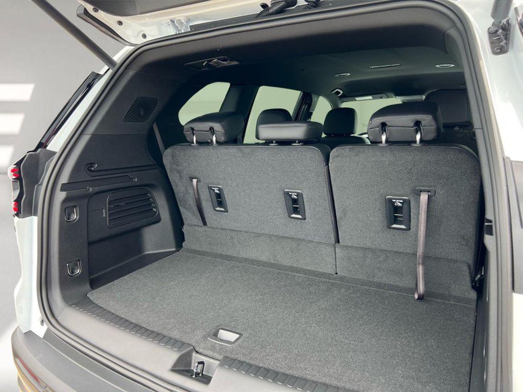 new 2025 GMC Acadia car, priced at $46,155