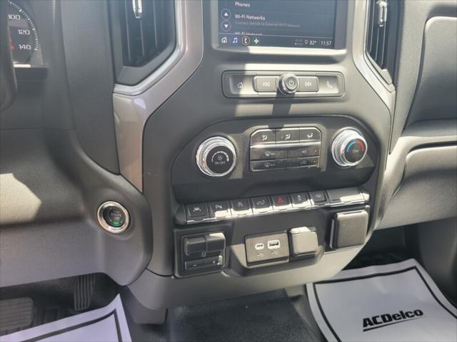 new 2025 GMC Sierra 1500 car, priced at $33,070