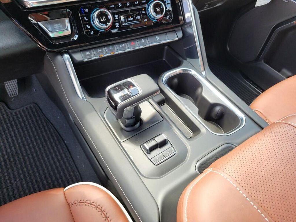 new 2025 GMC Sierra 1500 car, priced at $75,640