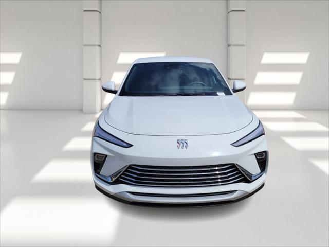 new 2025 Buick Envista car, priced at $25,195