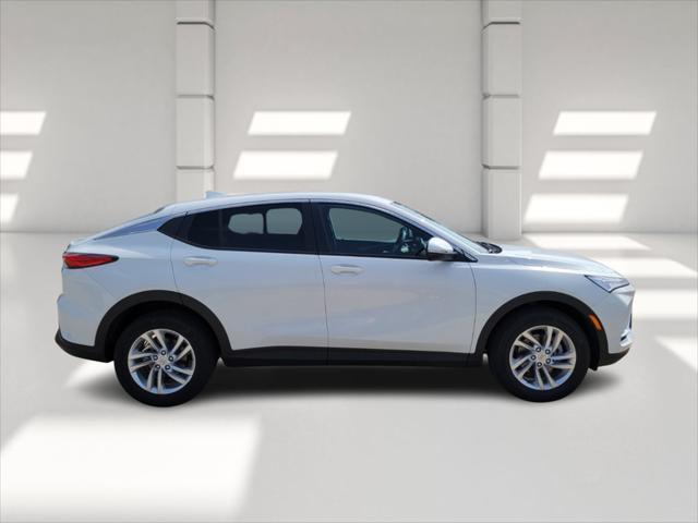 new 2025 Buick Envista car, priced at $25,195