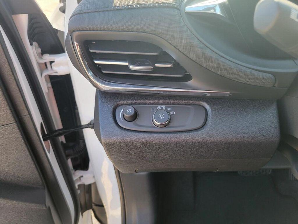 new 2026 Buick Envista car, priced at $25,995