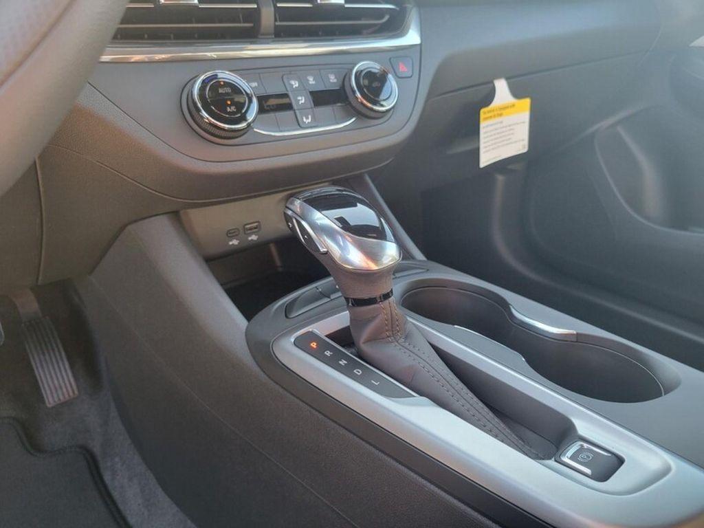 new 2026 Buick Envista car, priced at $25,995