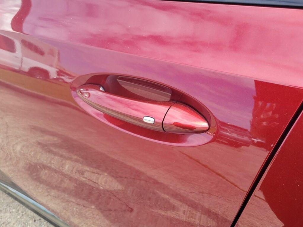 used 2023 Buick Envision car, priced at $23,265