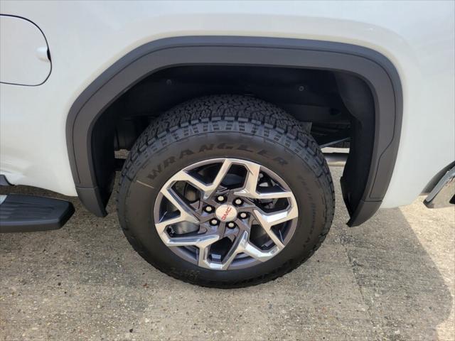new 2025 GMC Sierra 1500 car, priced at $58,475
