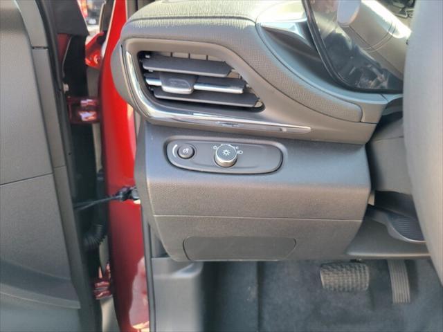 new 2025 Buick Envista car, priced at $27,030