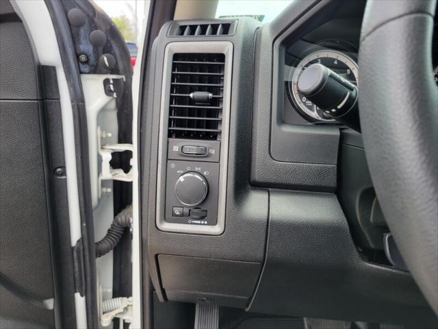 used 2021 Ram 1500 Classic car, priced at $23,995