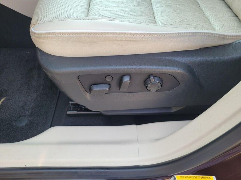 used 2021 Buick Envision car, priced at $23,415