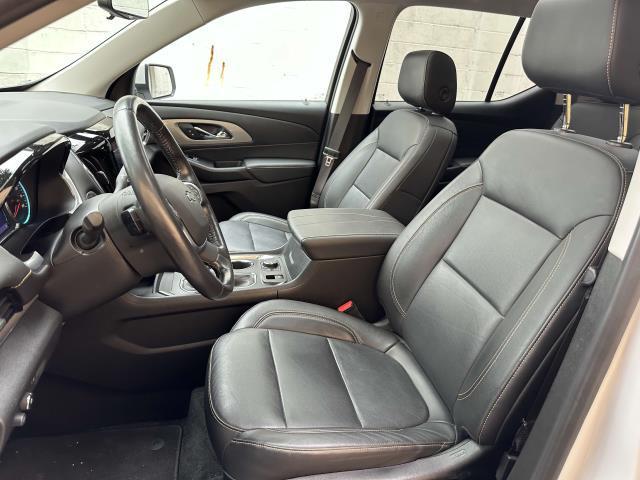 used 2021 Chevrolet Traverse car, priced at $30,000