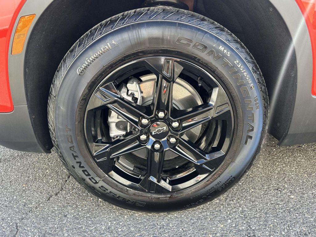 used 2025 Chevrolet Blazer car, priced at $27,898