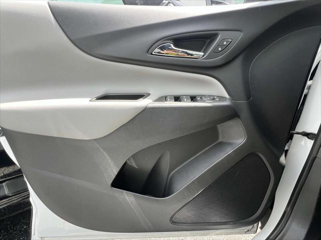 used 2022 Chevrolet Equinox car, priced at $17,999
