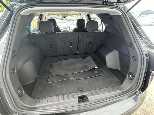 used 2022 Chevrolet Equinox car, priced at $17,512