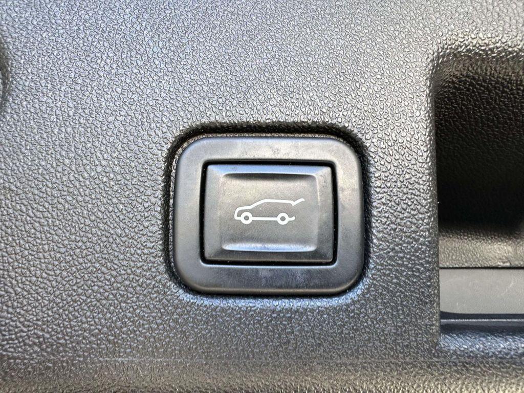 used 2022 Chevrolet Equinox car, priced at $22,518