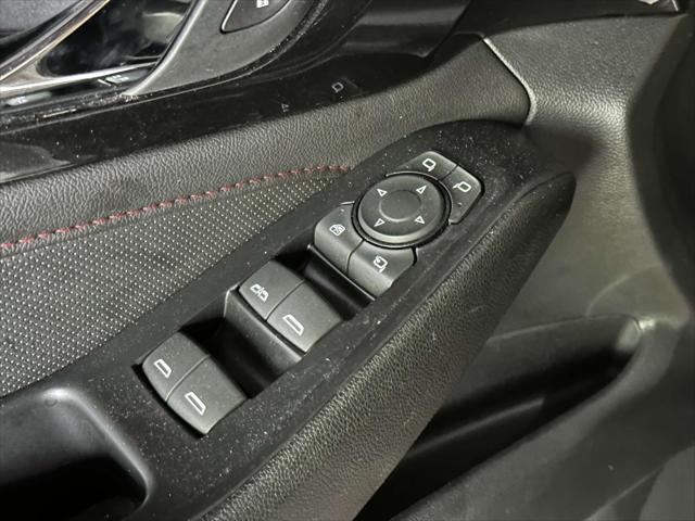 used 2022 Chevrolet Traverse car, priced at $31,992