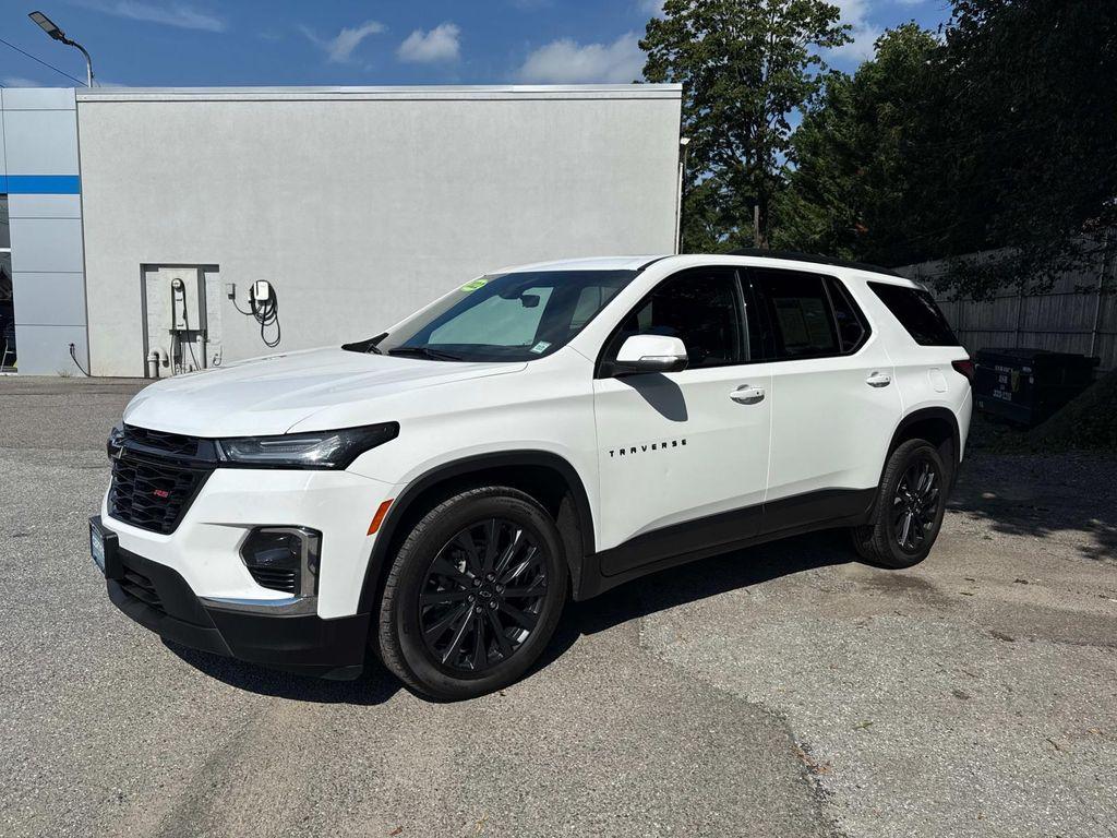 used 2022 Chevrolet Traverse car, priced at $30,292