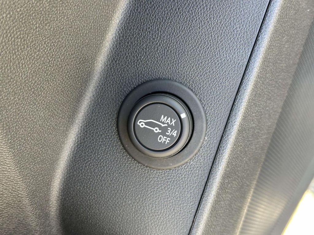 used 2022 Chevrolet Equinox car, priced at $17,124