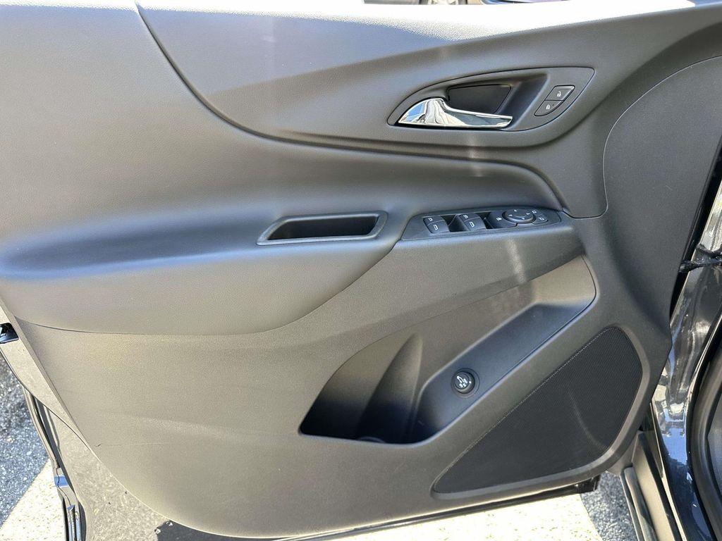used 2022 Chevrolet Equinox car, priced at $17,124