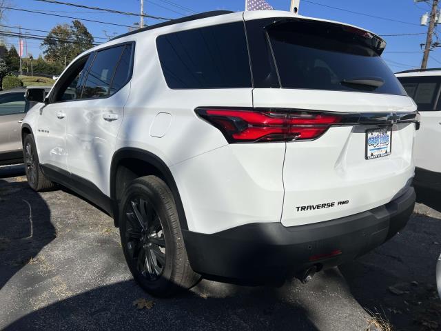 used 2022 Chevrolet Traverse car, priced at $32,219