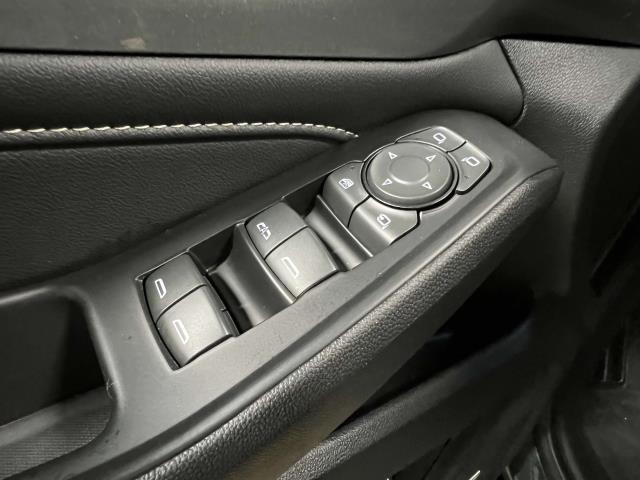used 2022 Chevrolet Traverse car, priced at $32,124