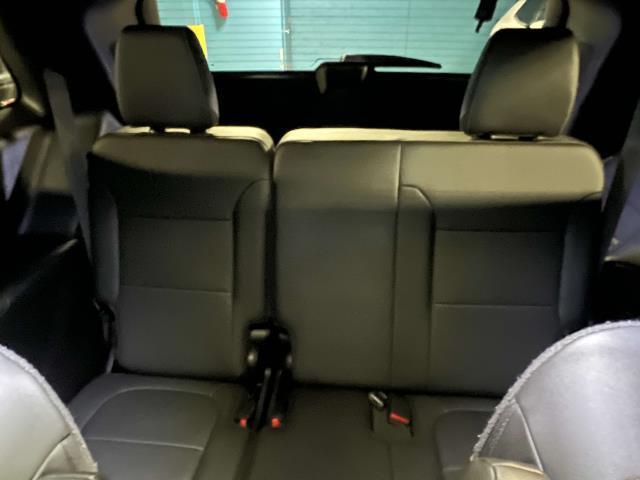 used 2022 Chevrolet Traverse car, priced at $32,124