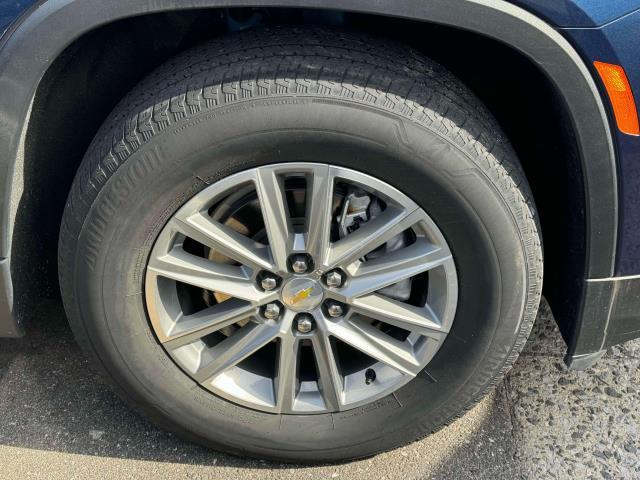 used 2022 Chevrolet Traverse car, priced at $26,492