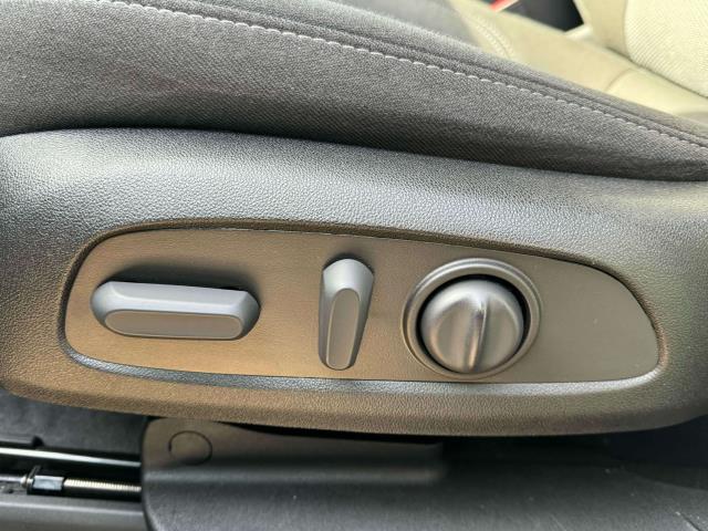 used 2022 Chevrolet Traverse car, priced at $26,492