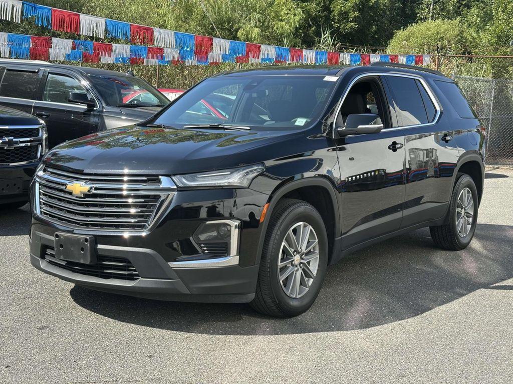 used 2023 Chevrolet Traverse car, priced at $28,991