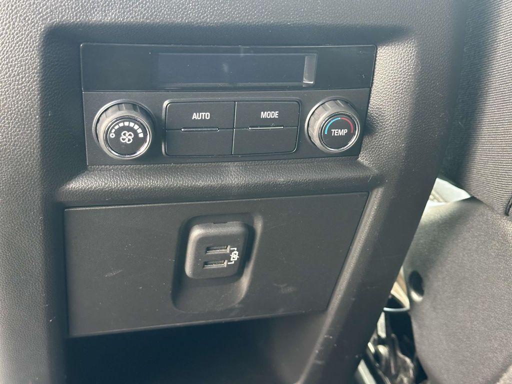 used 2023 Chevrolet Traverse car, priced at $28,991