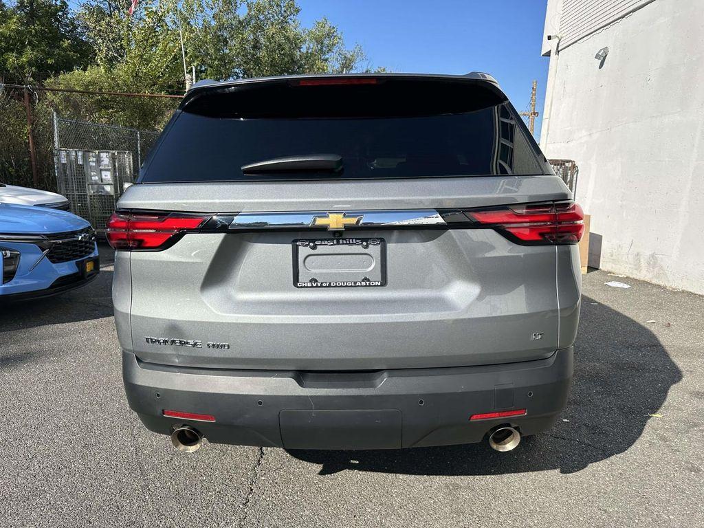 used 2023 Chevrolet Traverse car, priced at $30,888