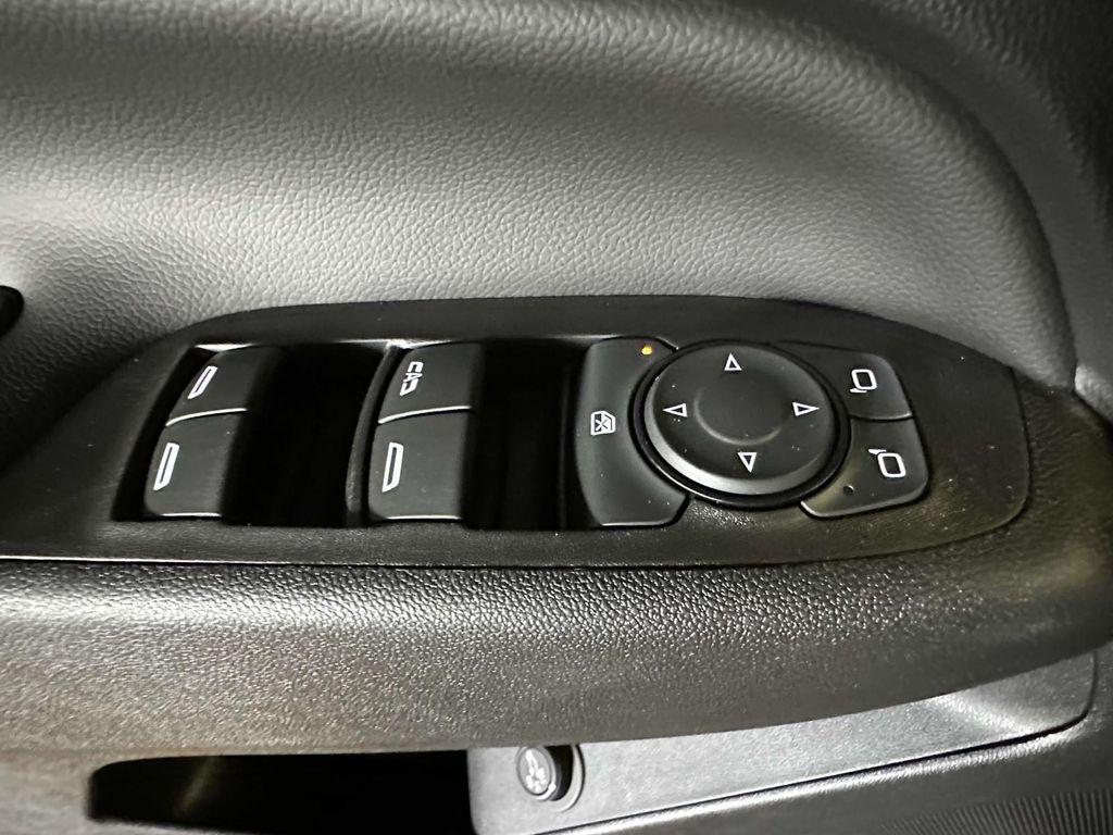 used 2022 Chevrolet Equinox car, priced at $18,592