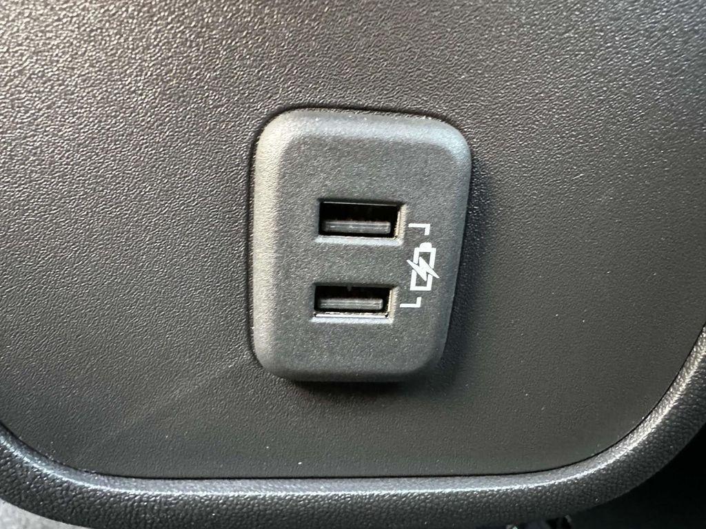 used 2022 Chevrolet Equinox car, priced at $21,327