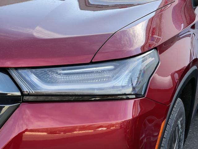 used 2022 Chevrolet Traverse car, priced at $34,399