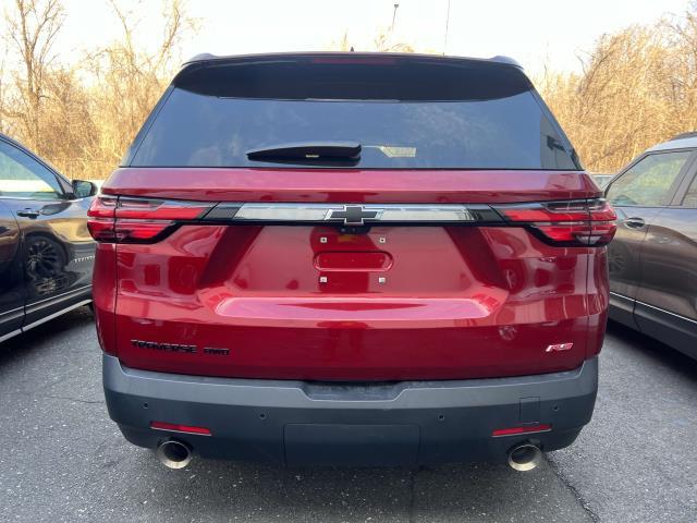 used 2022 Chevrolet Traverse car, priced at $34,399