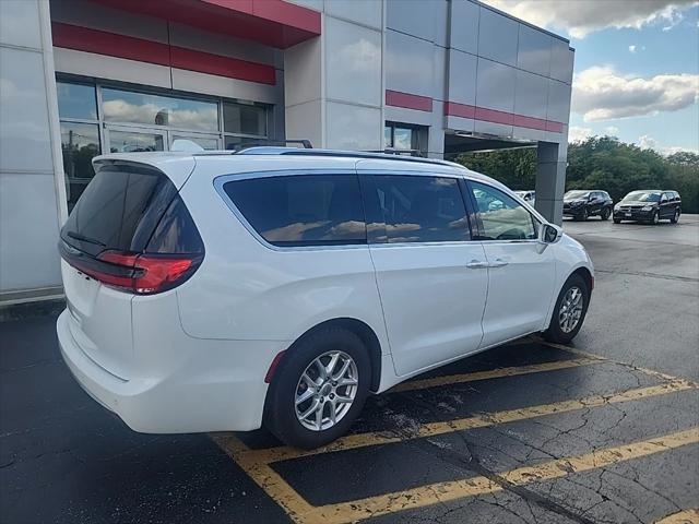 used 2021 Chrysler Pacifica car, priced at $22,992