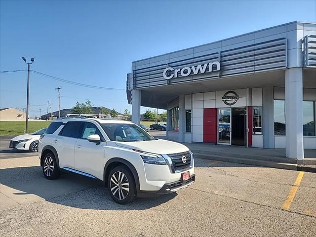 new 2024 Nissan Pathfinder car, priced at $51,371