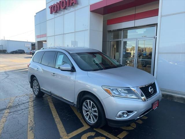 used 2015 Nissan Pathfinder car, priced at $9,934