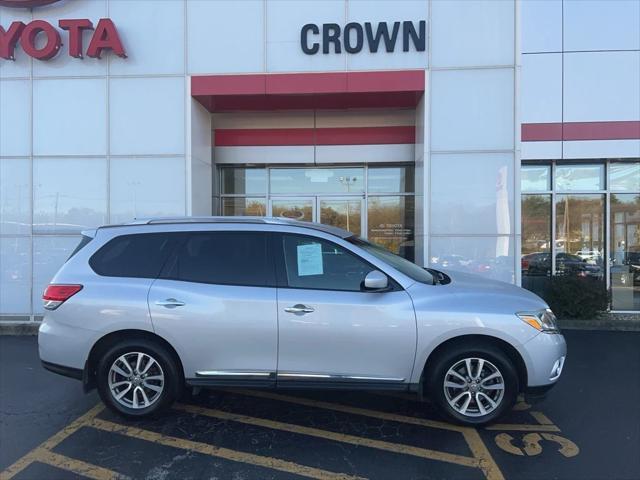 used 2015 Nissan Pathfinder car, priced at $9,934