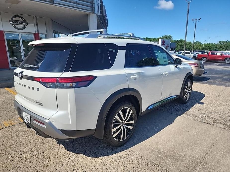 new 2024 Nissan Pathfinder car, priced at $52,605