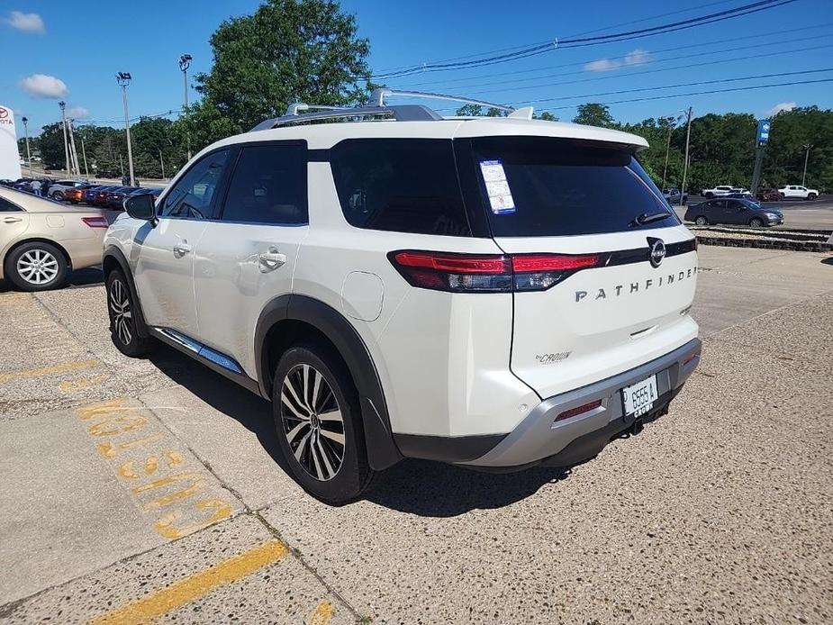 new 2024 Nissan Pathfinder car, priced at $52,605