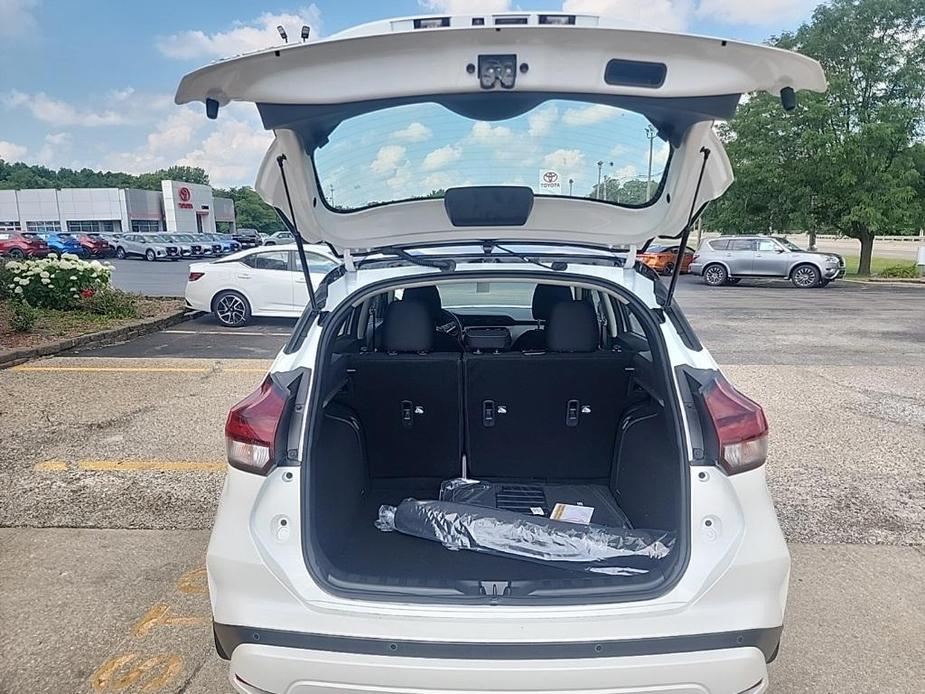 new 2024 Nissan Kicks car, priced at $25,697