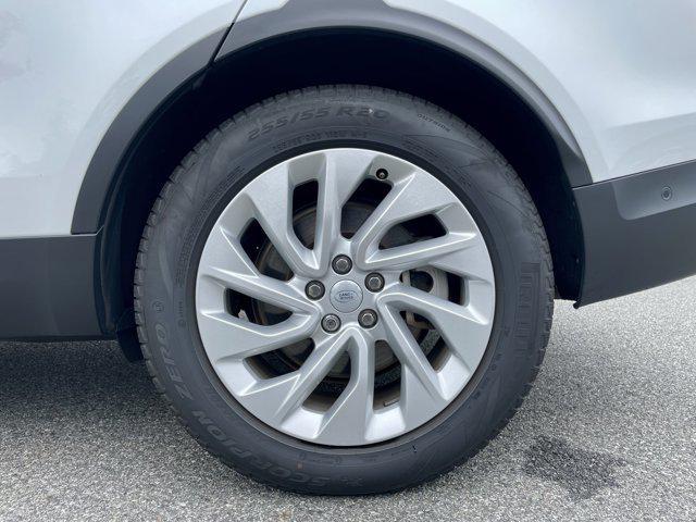 used 2024 Land Rover Discovery car, priced at $45,988