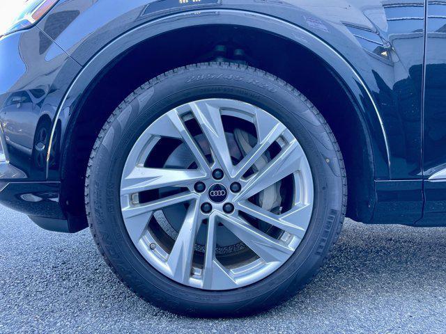 used 2022 Audi Q7 car, priced at $37,129