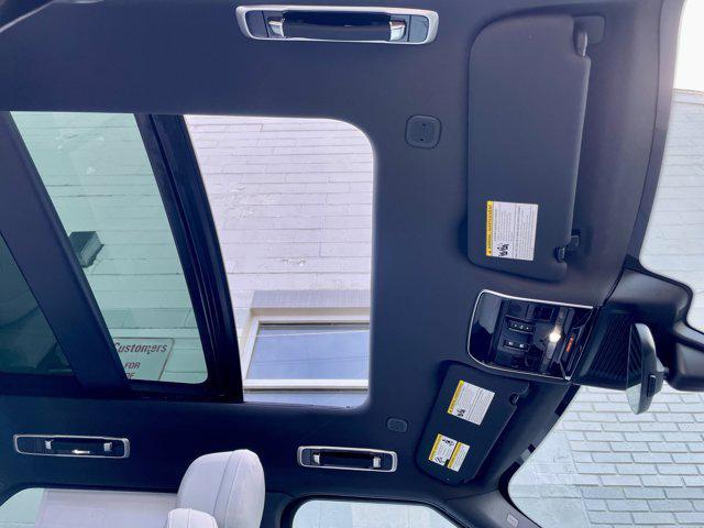 new 2025 Land Rover Range Rover Sport car, priced at $87,880