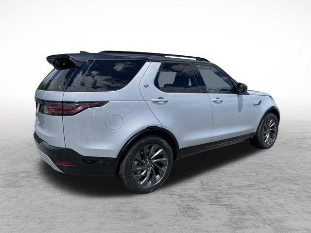 new 2024 Land Rover Discovery car, priced at $69,708