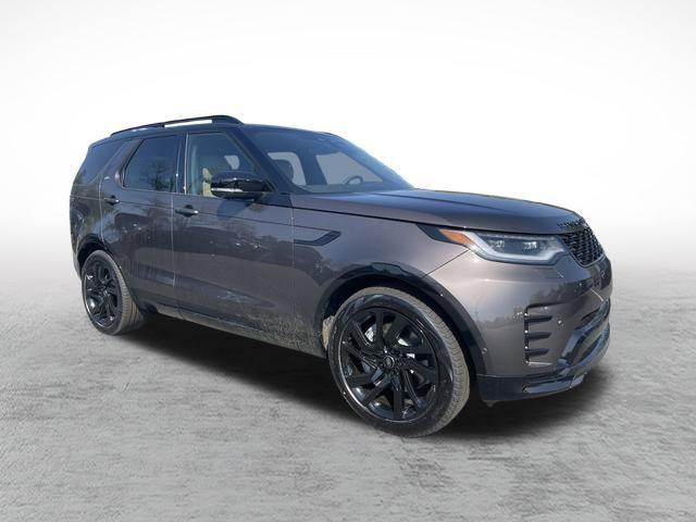 new 2024 Land Rover Discovery car, priced at $72,858