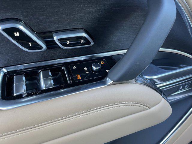 new 2025 Land Rover Range Rover car, priced at $143,955