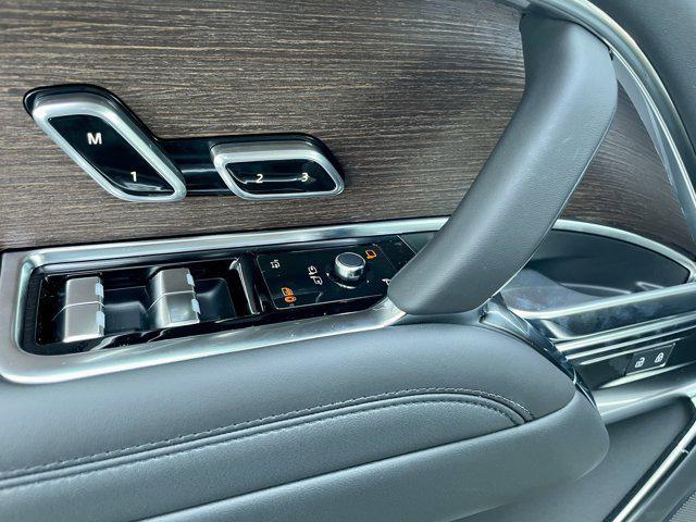new 2025 Land Rover Range Rover car, priced at $114,795